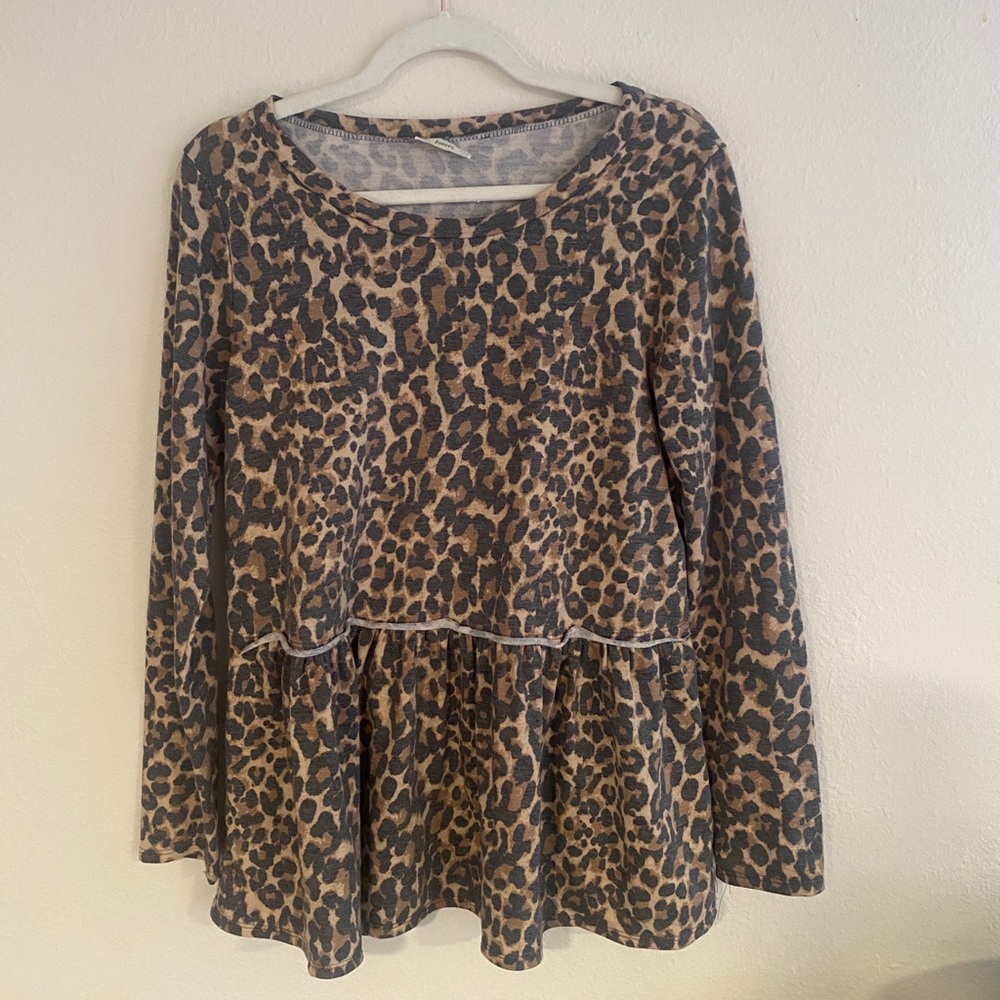 Cheetah long sleeve Large Jodifl top